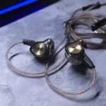 QKZ AK6 Wired Earphones – In-Ear Design, Built-In Microphone, Lightweight, Gaming and Daily Use (Gold)