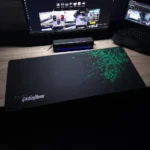 Mouse Pad 90 × 40 cm – Extended Gaming Desk Mat, Black & Green Modern Design