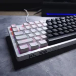 JEDEL KL-106 Mechanical Keyboard – Red Switches, Volume Knob, 86 Keys, Wired (Black & White) - Image 4